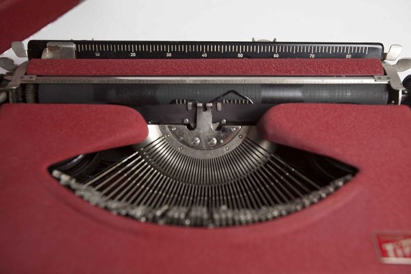 Gossen Tippa Majenta Typewriter, 1950s-VQY-856181