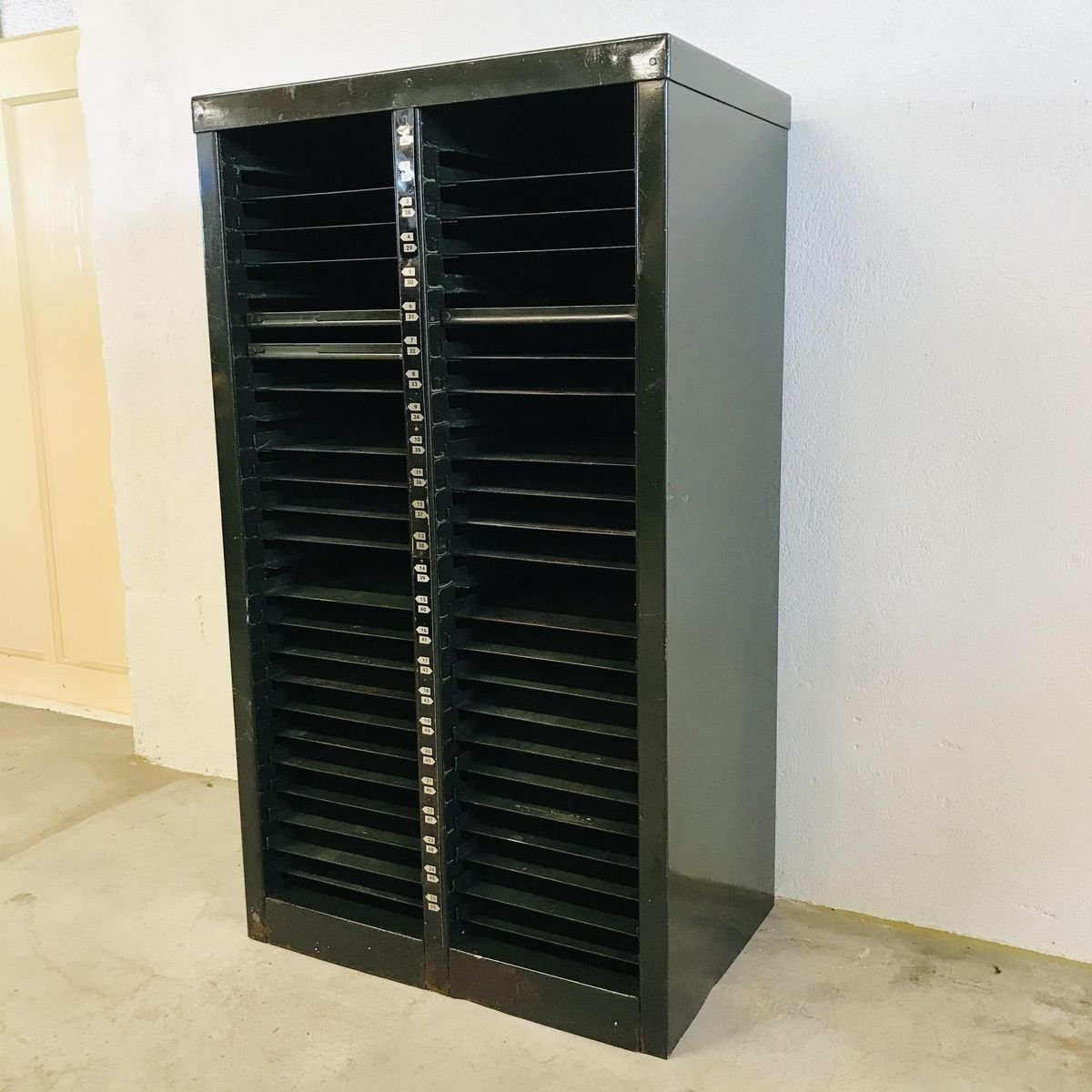 Green Printing Steel Cabinet with Shelves