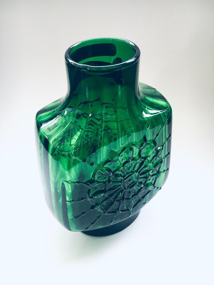 Green Ribbed Glass Low Starburst Vase from Empoli, Italy, 1960s