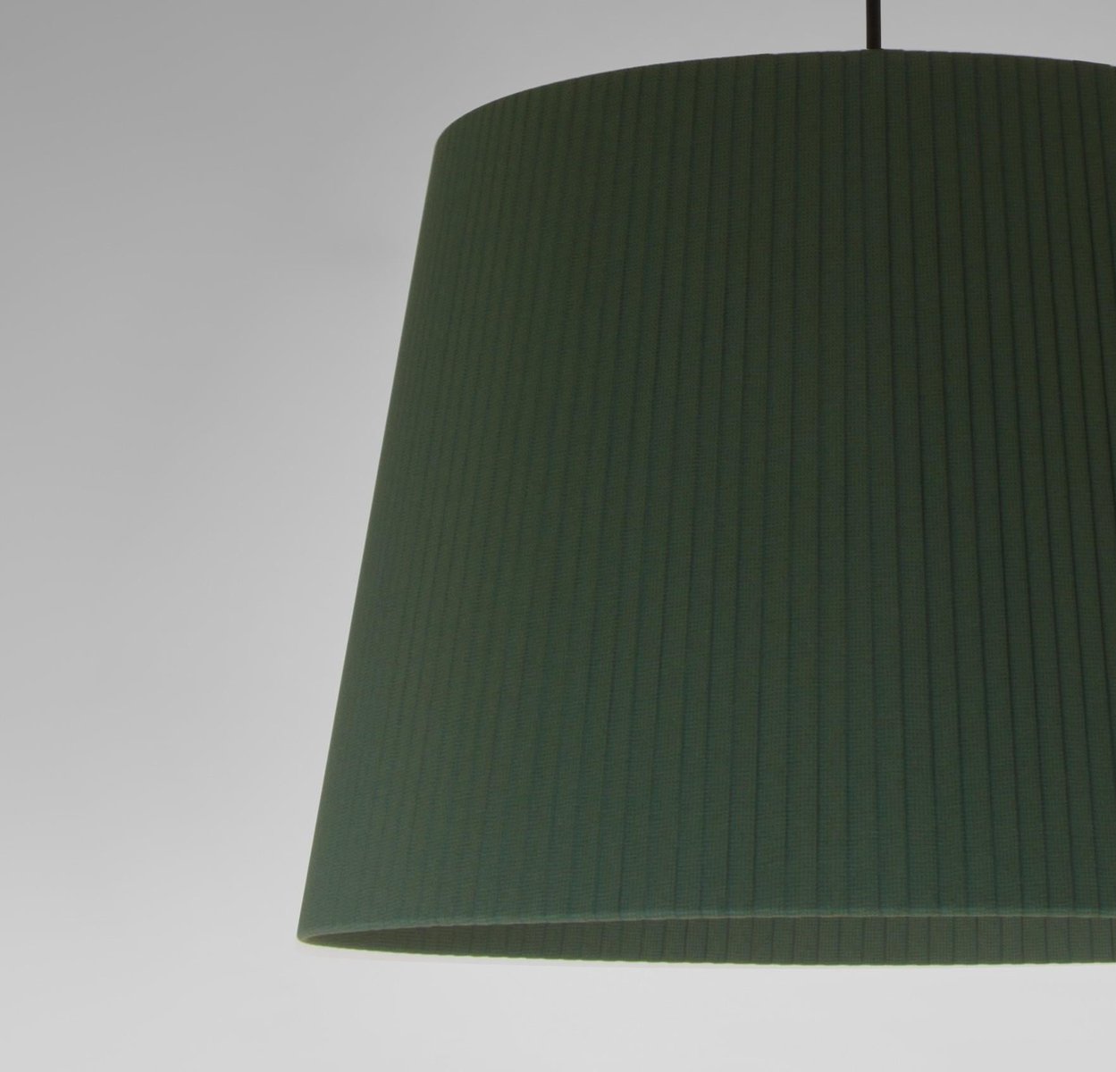 Green Sísísí Cónicas GT1 Pendant Lamp by Santa & Cole