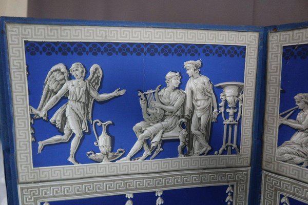 Grisaille Screen with Blue Background-WSV-1328456