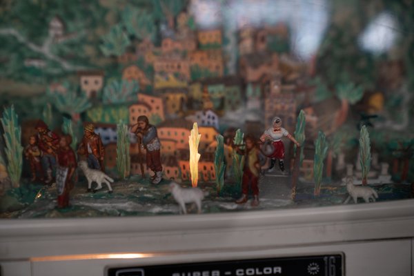 Grundig Television with Luminous Artisan Nativity Scene, 1950s-KNM-976329