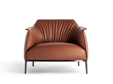 폴트로나 프라우 아치볼드 Leather armchair wit