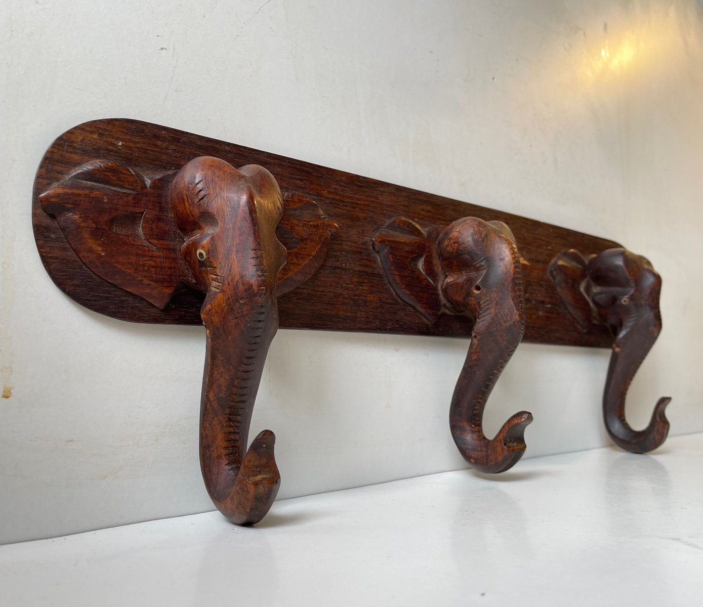 Hand-Carved Elephant Coat or Towel Rack in Dark Wood, 1930s