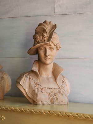 Hand Carved Female Bust in Linden Wood, 1800s-IYX-1768347