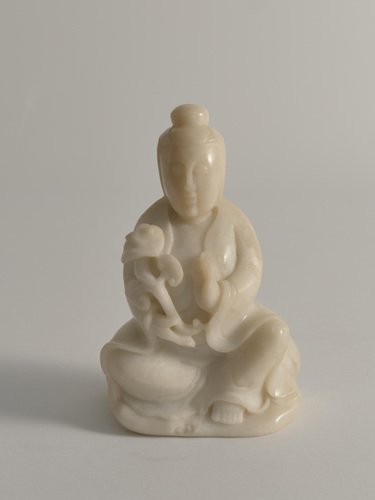 Hand-Carved White Alabaster Figure of Guanyin, China, Early 20th Century