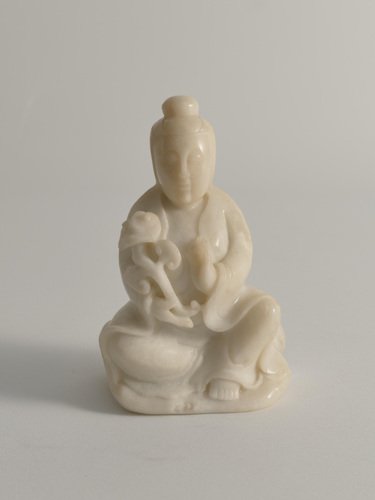 Hand-Carved White Alabaster Figure of Guanyin, China, Early 20th Century