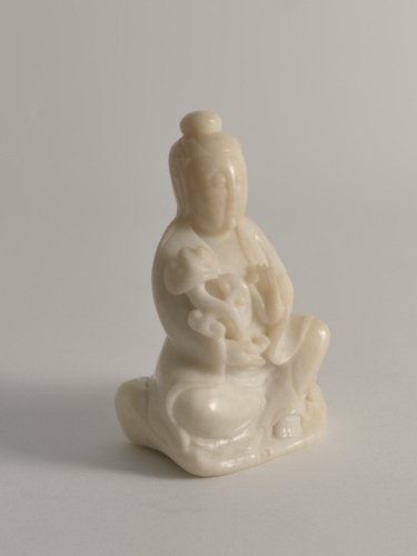 Hand-Carved White Alabaster Figure of Guanyin, China, Early 20th Century