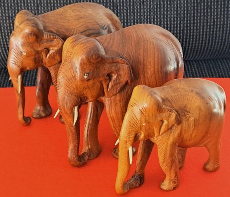 Hand-Carved Wooden Elephants, 1960s, Set of 3-ZYI-1739780