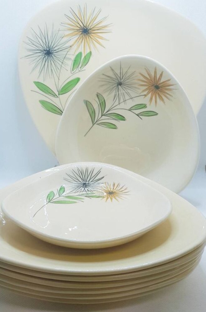 Hand Painted Abstract Dinner Set from St Clément, France, 1960s, Set of 9