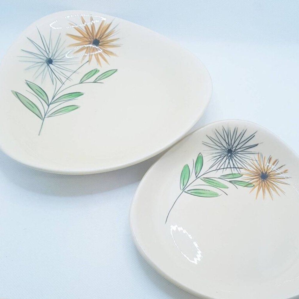 Hand Painted Abstract Dinner Set from St Clément, France, 1960s, Set of 9