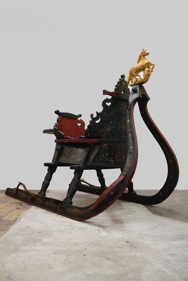 Hand-Painted Antique Sleigh with Golden Horse-GQ-784778