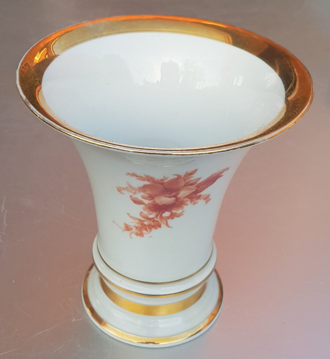 Hand-Painted Gilded Porcelain Funnel Vase from Fürstenberg