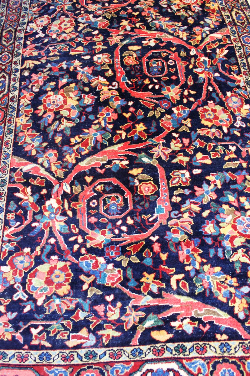 Handmade Middle Eastern Mahal Rug