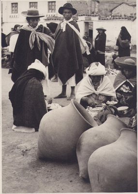 Hanna Seidel, Ecuadorian Market Vendors, Black and White Photograph, 1960s-DYV-1396074