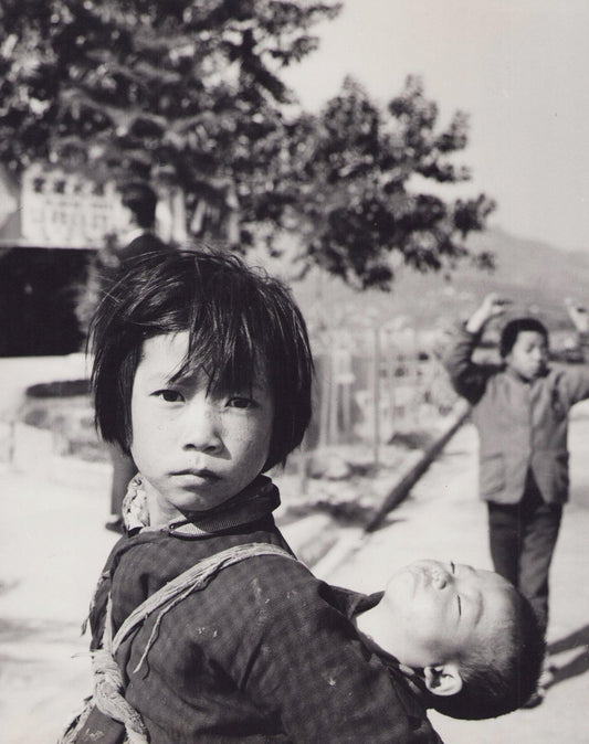 Hanna Seidel, Hong Kong Children in the Street, Black and White Photograph, 1960s