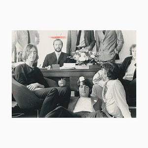 Henry Grossman, The Beatles, Office, Black and White Photograph, 20,7 X 25,4 Cm 1970s-DYV-1436940