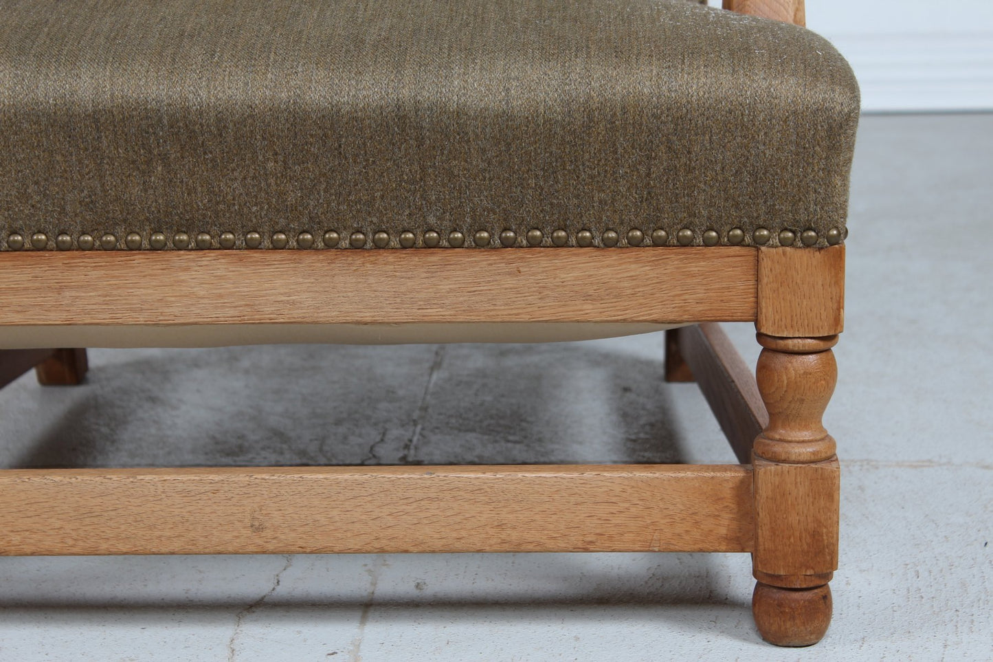 High Back King Chair in Oak with Greenish Wool by Axel Einar Hjorth, Denmark, 1940s