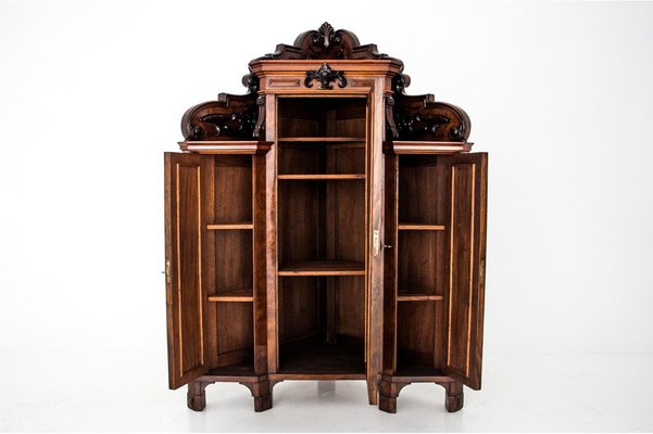 Historic Corner Cabinet, 1900s-BXB-980083