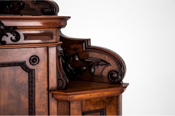 Historic Corner Cabinet, 1900s-BXB-980083