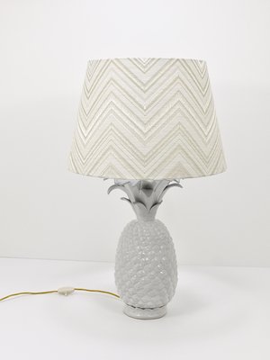 Hollywood Regency White Pineapple Table Lamp from Tommaso Barbi, Italy, 1970s-MWV-1794106