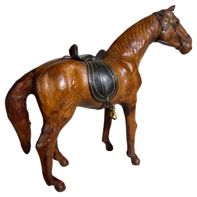 Horse Model in Leather-UR-1780810