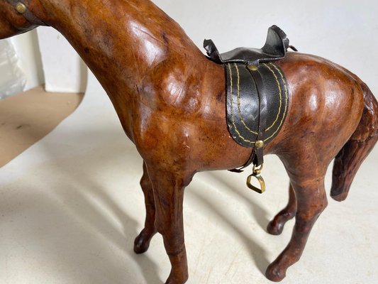 Horse Model in Leather-UR-1780810