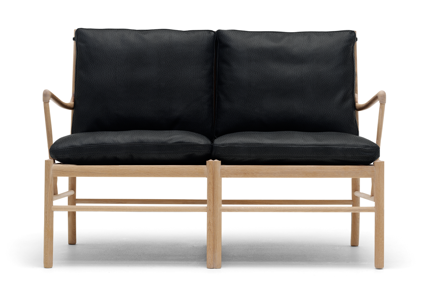 OW149-2 | Colonial Sofa