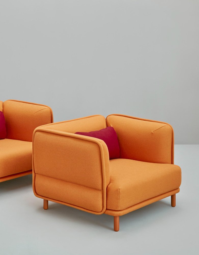 Hug Armchair by Pepe Albargues