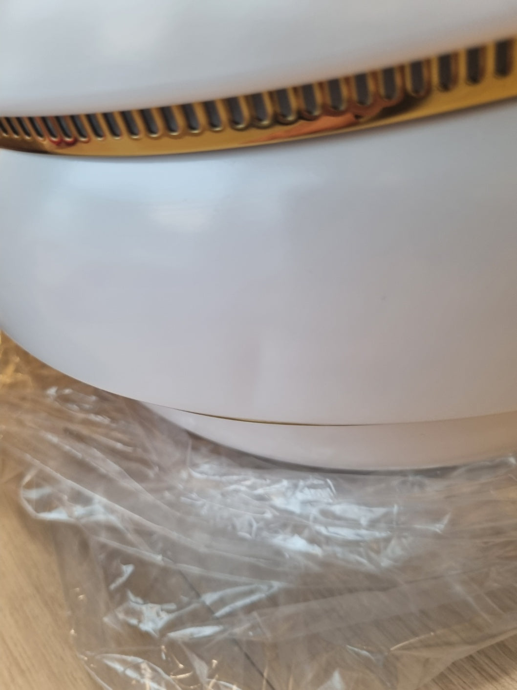 [국내재고/B급] A331 “BEEHIVE“ - Aluminium pendant lamp / 쉐이드-화이트 알루미늄 / 링-브라스