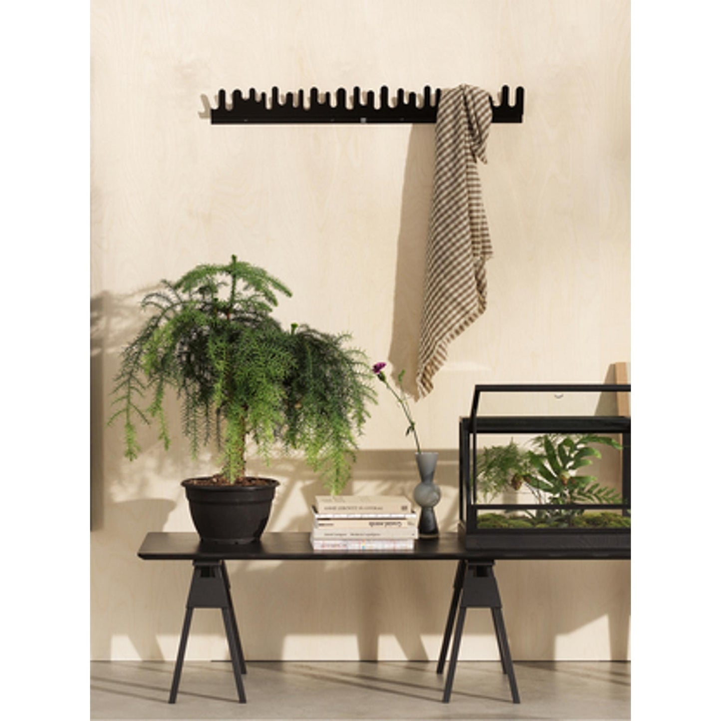 Design House Stockholm Wave Coat Rack Black
