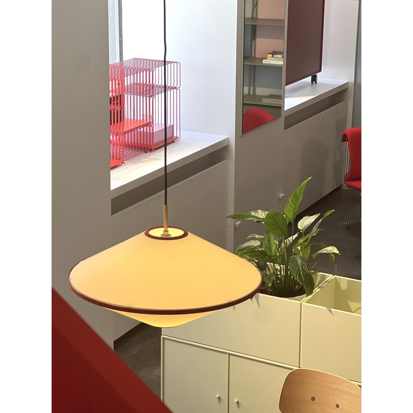 Edgeform Tafta Pendant Ø65 Red/Off-White