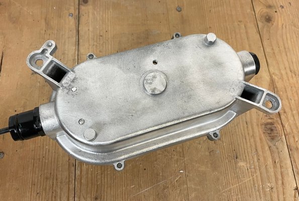 Industrial Cast Aluminium Wall Light, 1970s-CGF-1363962