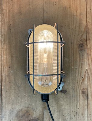 Industrial Cast Aluminium Wall Light, 1970s-CGF-1363962