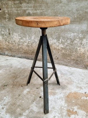 Industrial Plant Table in Oak with Iron Leg, 1960s-IFQ-1737287