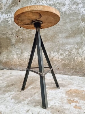 Industrial Plant Table in Oak with Iron Leg, 1960s-IFQ-1737287