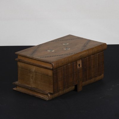 Inlaid Toilet Box in Metal and Wood-RAQ-1820385