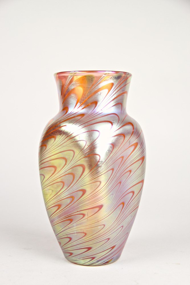 Iridescent Glass Vase Phenomen Rosa from Loetz Witwe, Bohemia, 1902