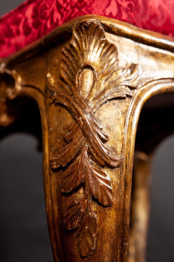 Italian 18th-Century Giltwood Stool, 1750