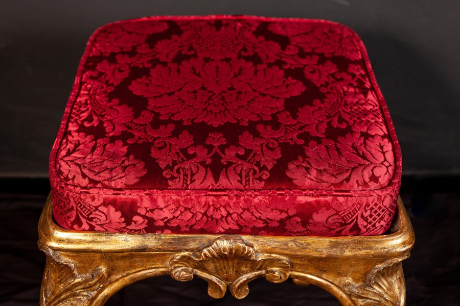 Italian 18th-Century Giltwood Stool, 1750