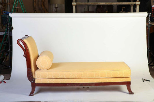 Italian 19th Century Mahogany Swan Neck Chaise Lounge, 1820s