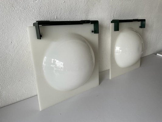 Italian Acrylic Glass Bubble Wall Lamps, Italy, 1960s, Set of 2-RDS-1425601