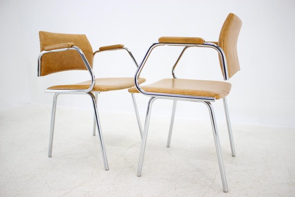 Italian Armchairs, 1970s, Set of 2-TZ-602086