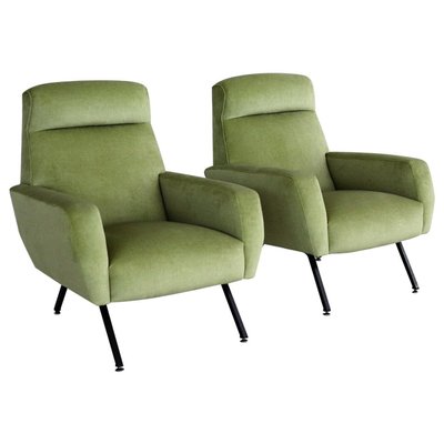 Italian Armchairs in Green Velvet, 1960s, Set of 2-VNE-966128