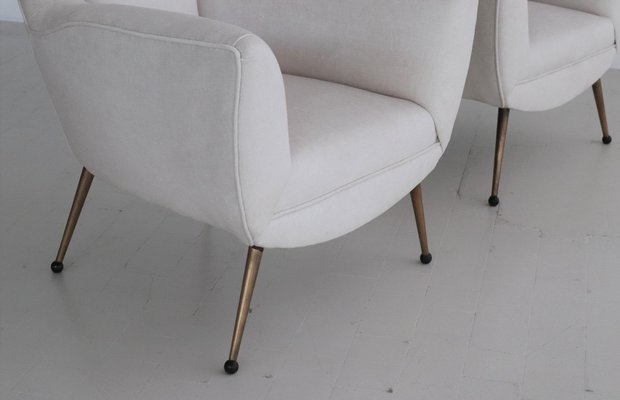 Italian Armchairs in White Velvet in Gigi Radice Style, 1950s, Set of 2-VNE-997492