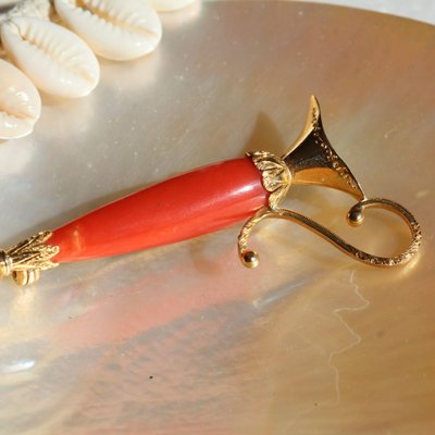 Italian Coral 18 Karat Yellow Gold Brooch, 20th Century-OLU-1044640