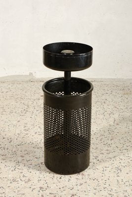 Italian Cribbio Floor Ashtray with Paper Thrower in Black by Raul Barbieri & Giorgio Marianelli for Rexite, 1981-RAQ-665675