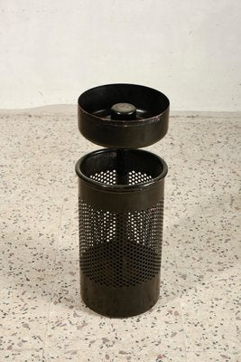 Italian Cribbio Floor Ashtray with Paper Thrower in Black by Raul Barbieri & Giorgio Marianelli for Rexite, 1981-RAQ-665675