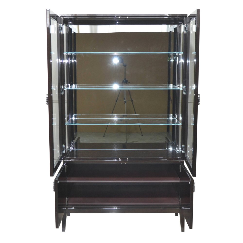 Italian Glossy Curio Cabinet from Kabinet