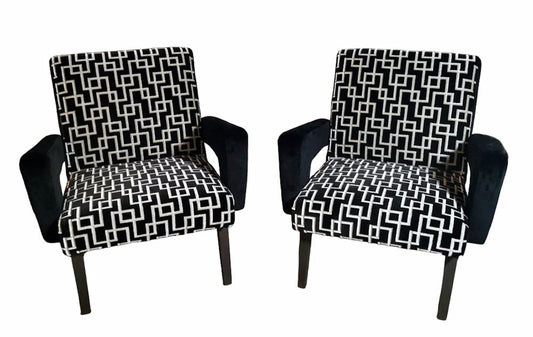 Italian Handcrafted Armchairs in Wood and Upholstered with Guild Velvet, 1960s, Set of 2